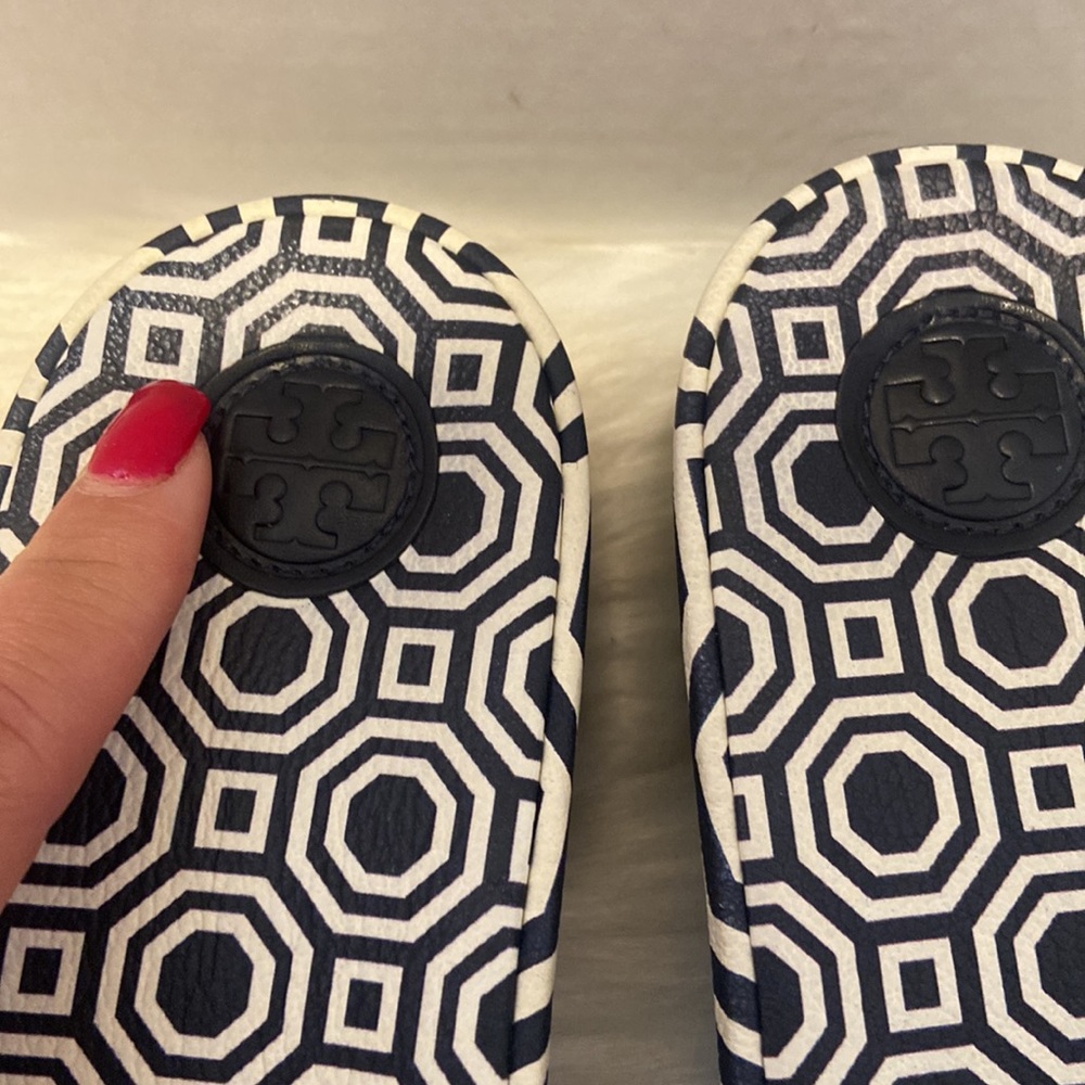Tory Burch Noah Navy Leather Slides Size 7 1/2 - Picture 6 of 16